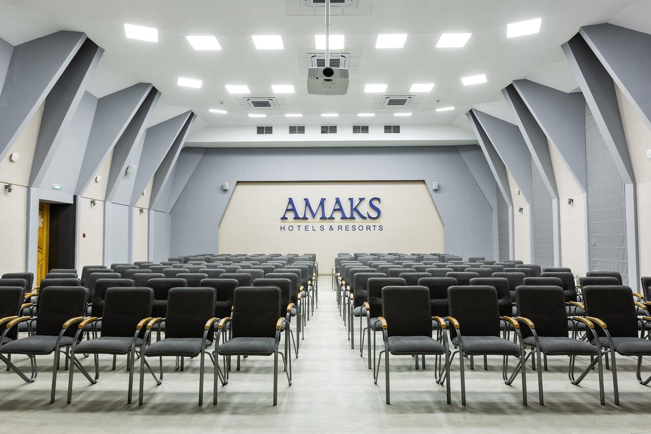 Конгресс-отель «Амакс» – зал